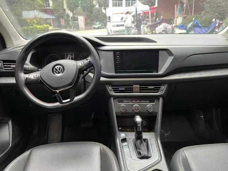 南阳21年大众途岳4