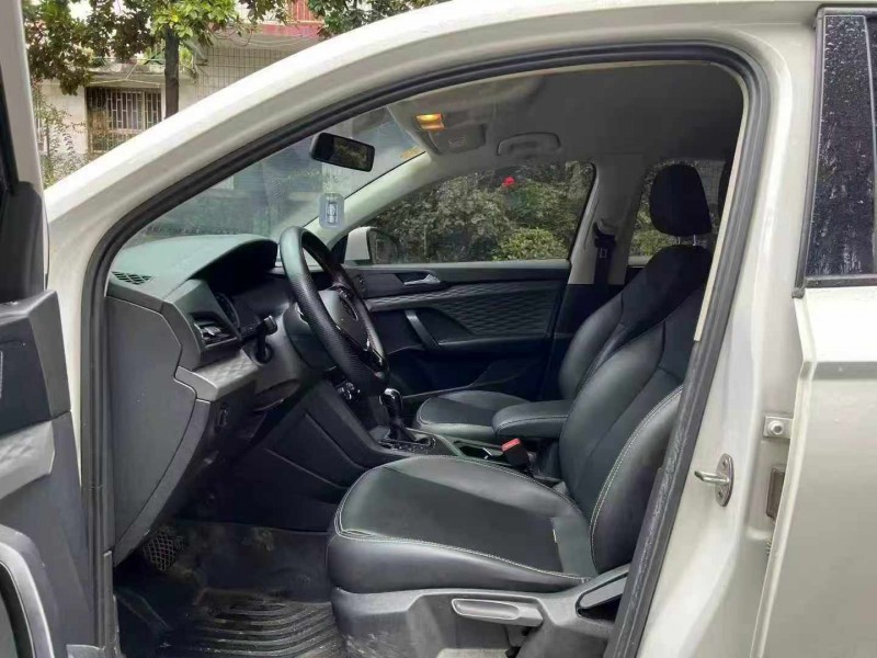 南阳21年大众途岳6