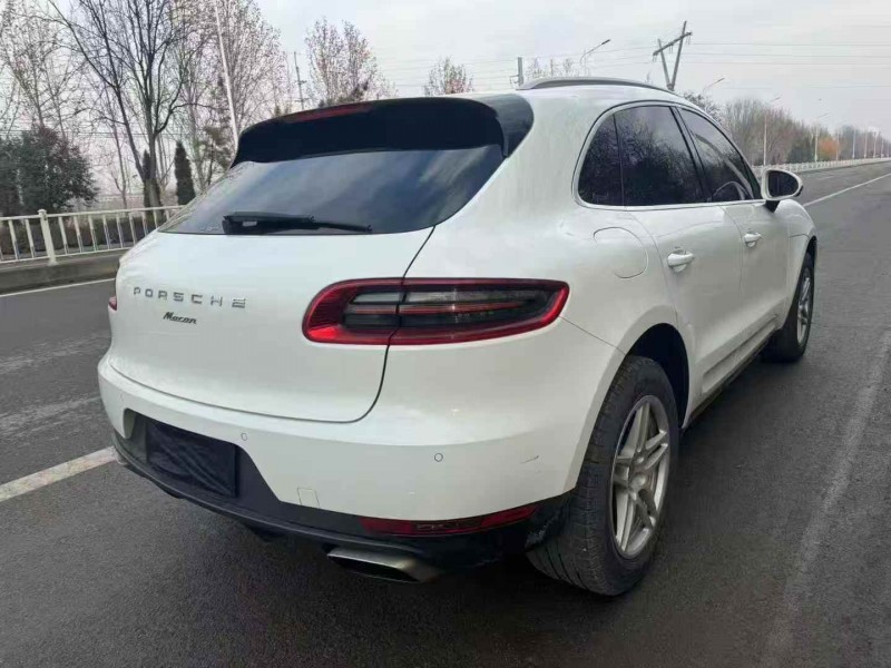 潍坊15年保时捷Macan7