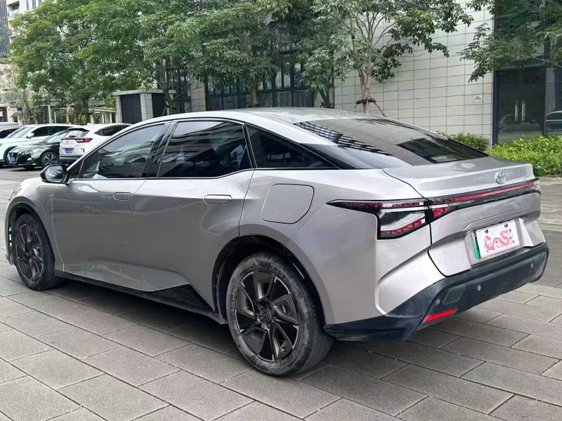 佛山23年丰田BZ3Pro8