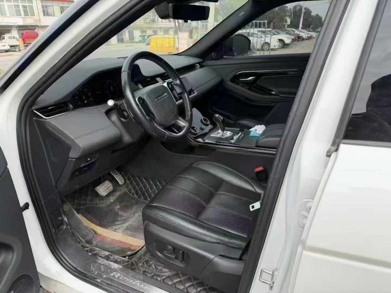 南阳20年路虎极光4