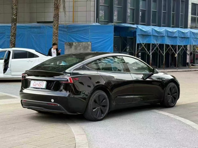 广州24年特斯拉MODEL 38