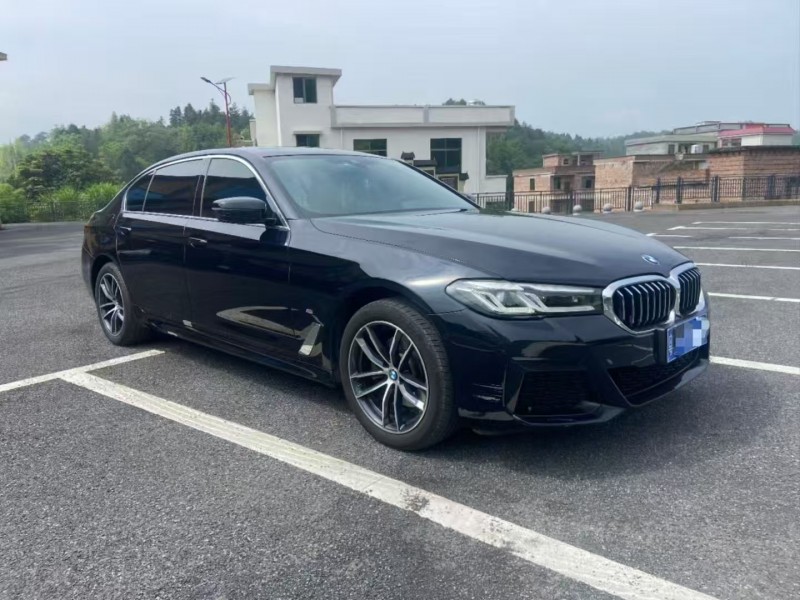 广州23年宝马3系2