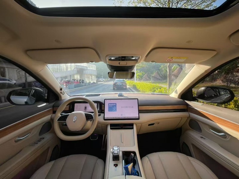 广州24年华为智选问界4