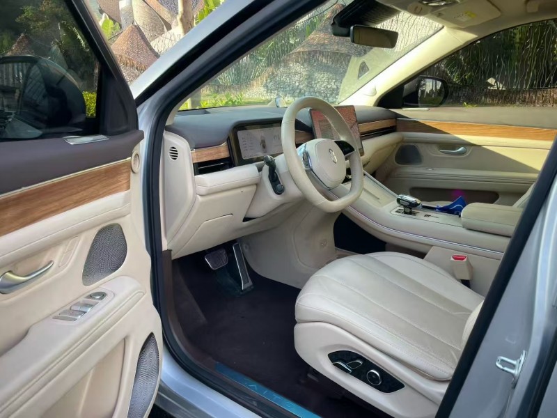 广州24年华为智选问界6