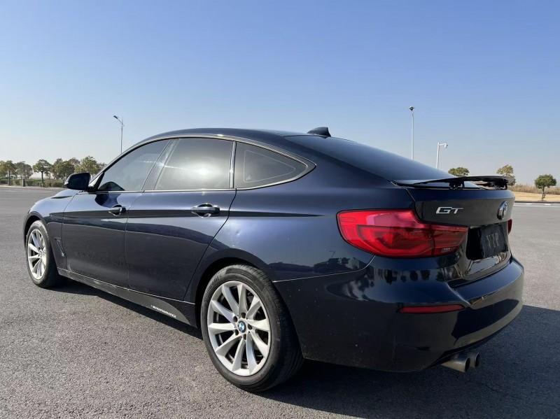 盐城19年宝马3系9