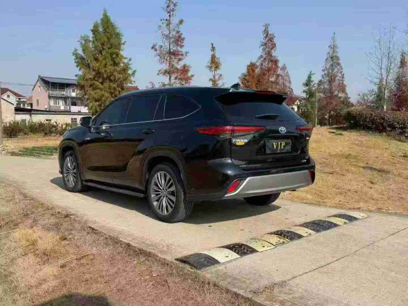 徐州23年丰田汉兰达7