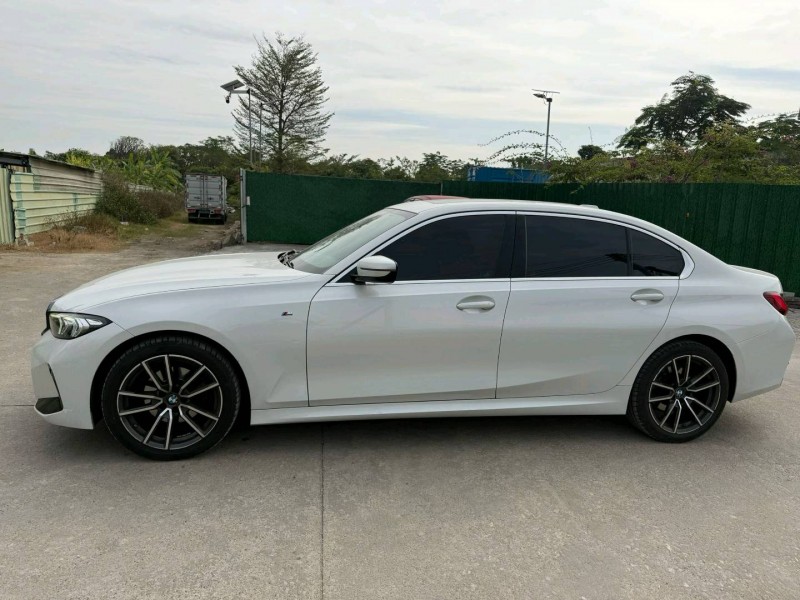 中山23年宝马3系3