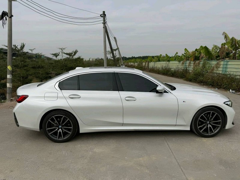 中山23年宝马3系4