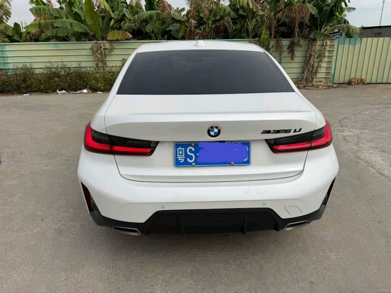 中山23年宝马3系6