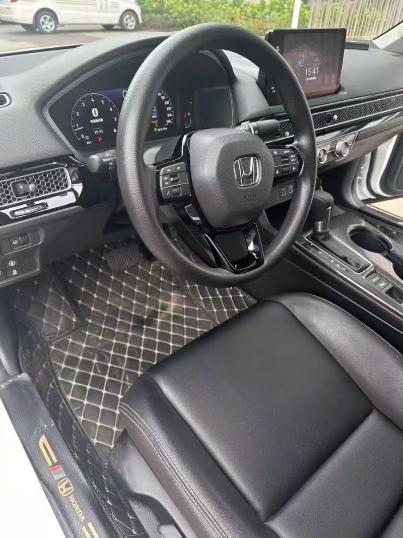 佛山25年本田型格4