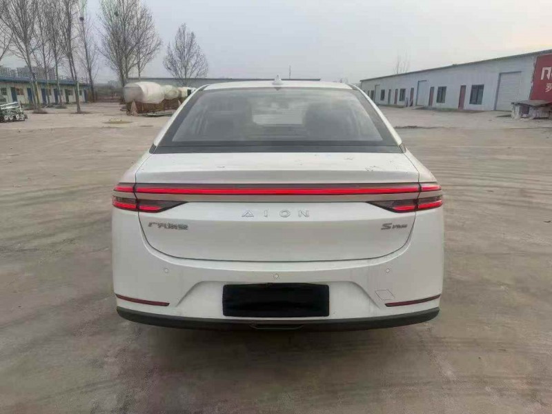 东营25年传祺埃安S9