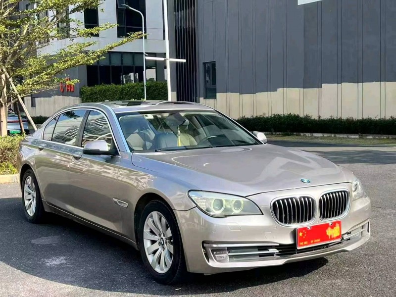 广州14年宝马7系3