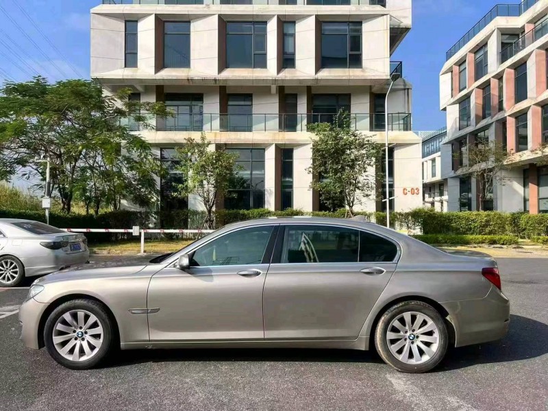 广州14年宝马7系4