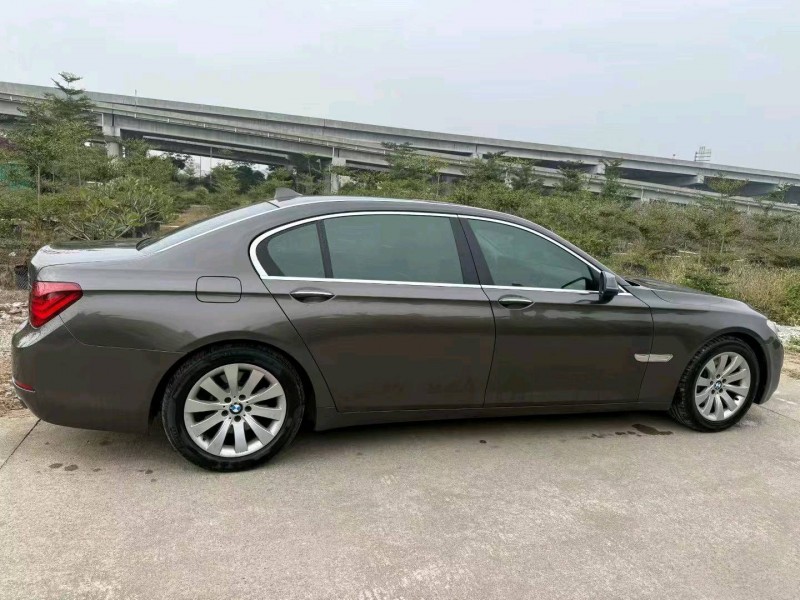 中山14年宝马7系2