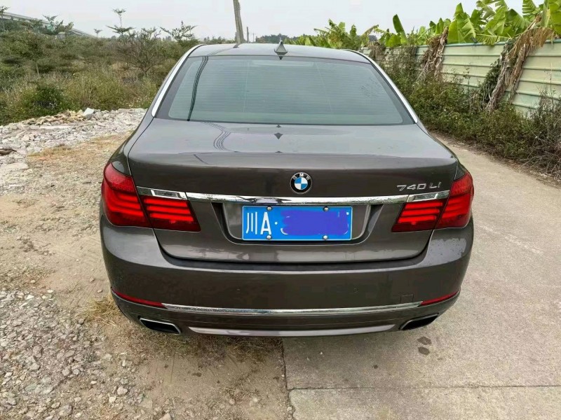 中山14年宝马7系4