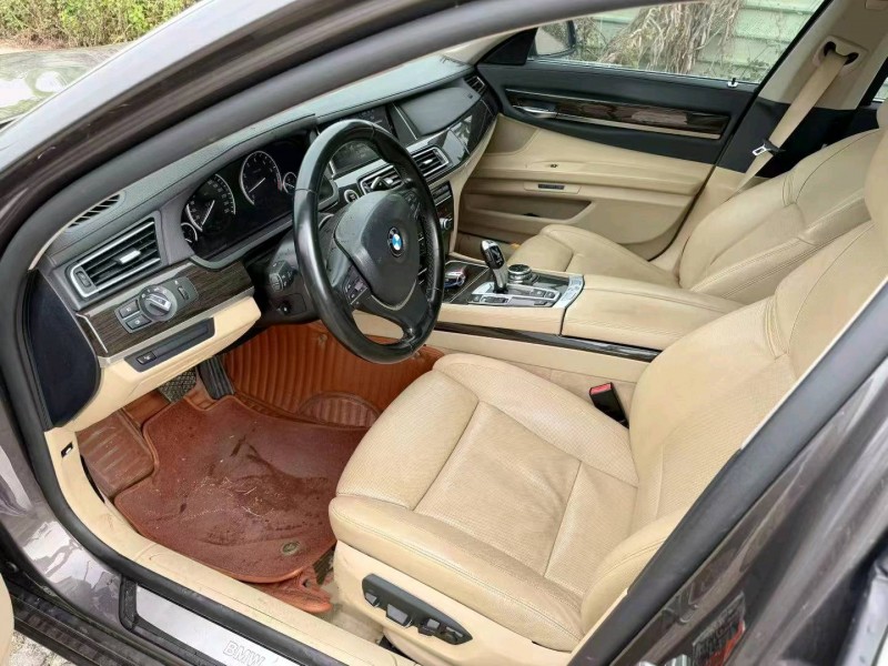 中山14年宝马7系7