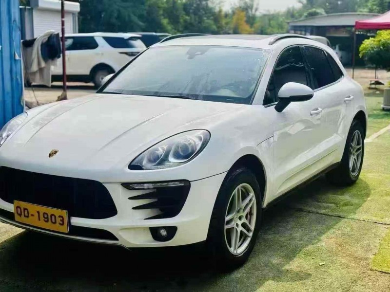 枣庄17年保时捷Macan3