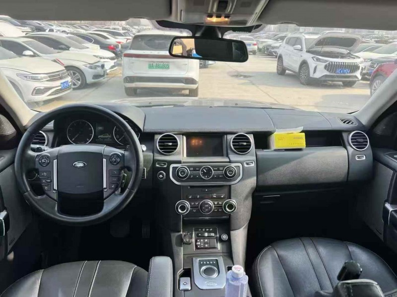 郑州15年路虎发现7