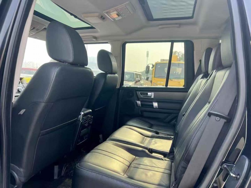 郑州15年路虎发现9