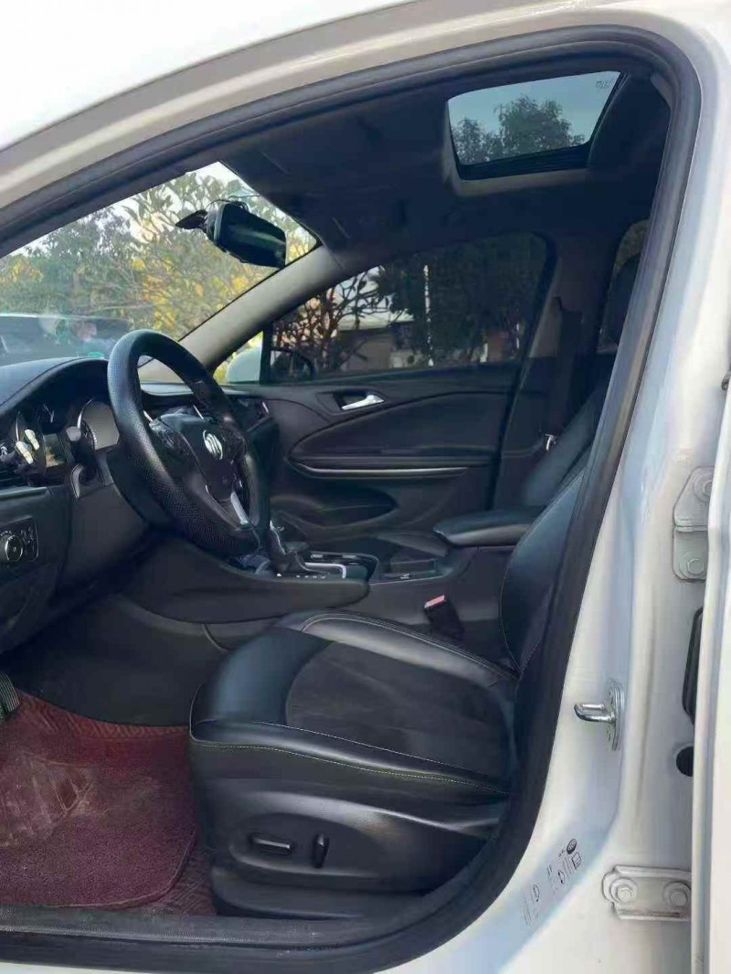 三明15年别克威朗4