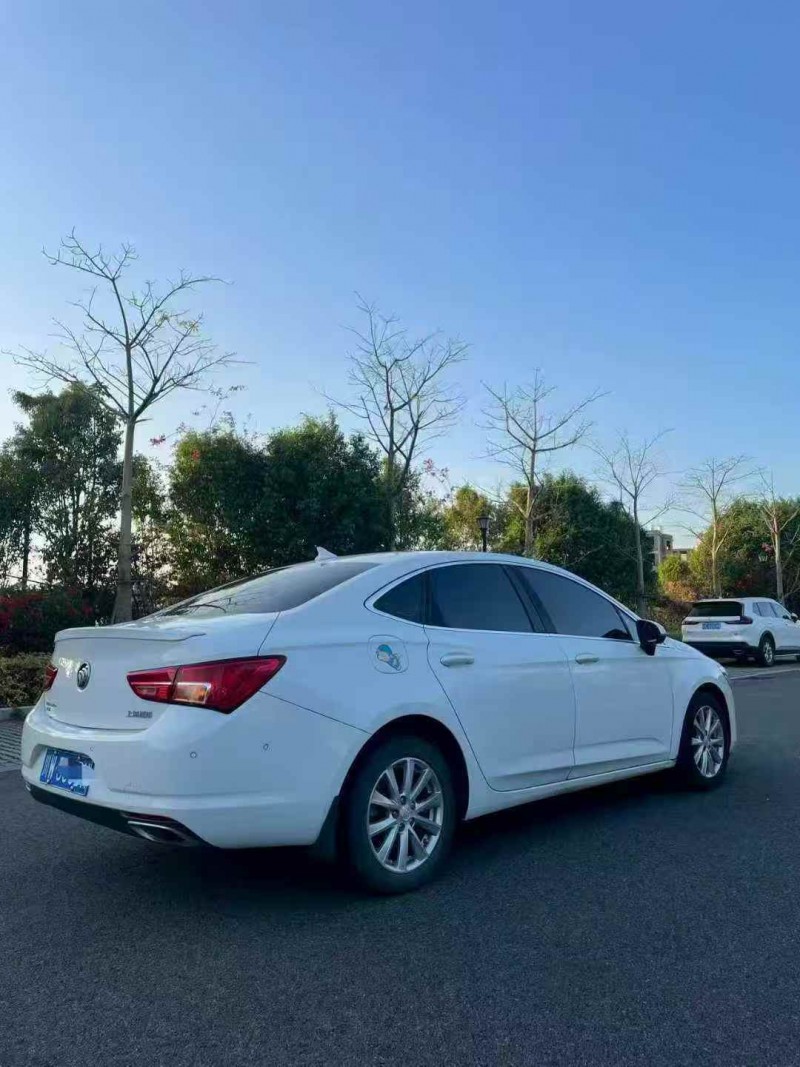 三明15年别克威朗7