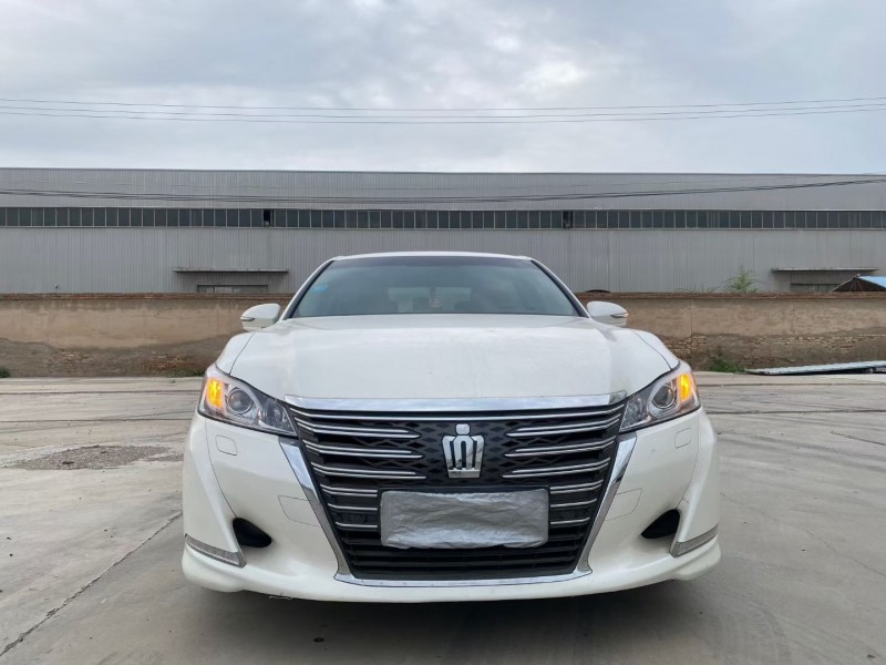 兰州16年丰田皇冠1