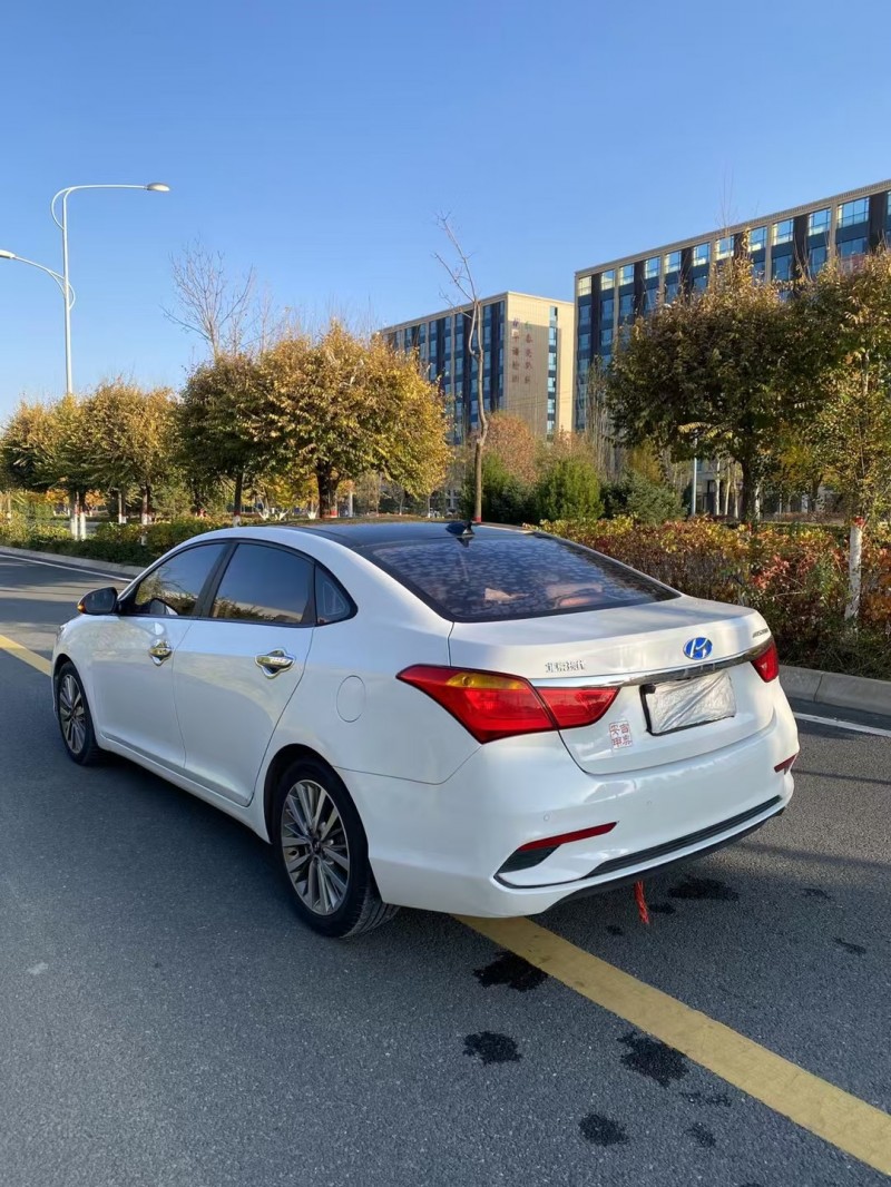 兰州18年现代名图4