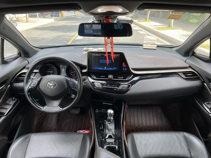 深圳19年丰田CHR3