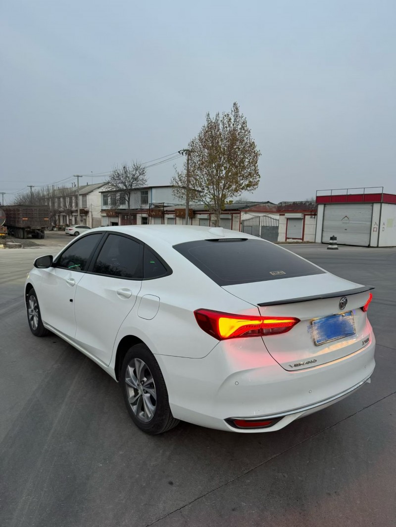 东营24年别克威朗5