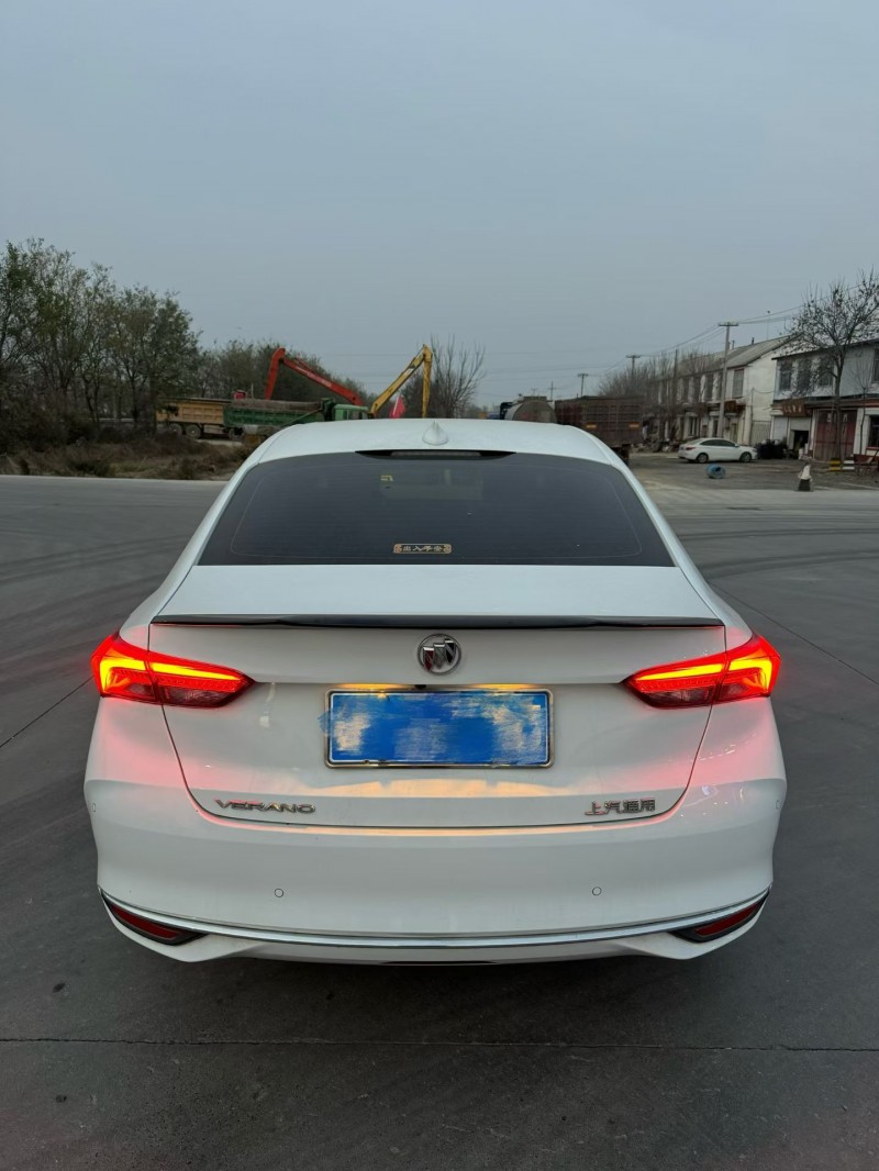 东营24年别克威朗8