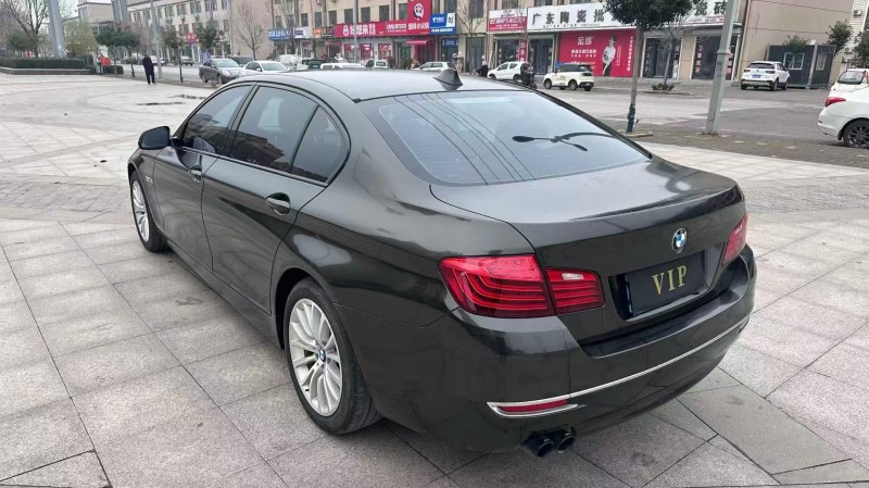 济宁17年宝马5系4