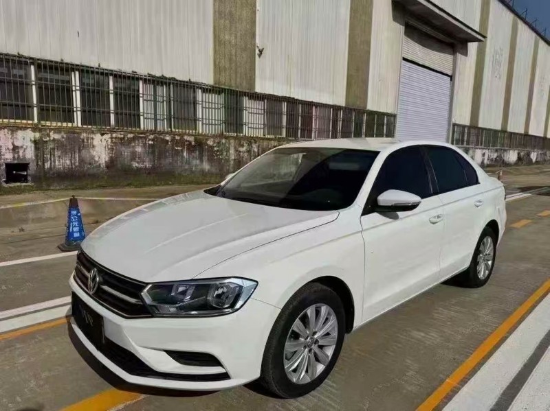 菏泽22年大众宝来3