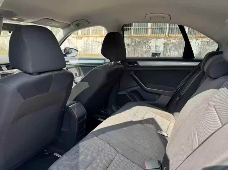 菏泽22年大众宝来5