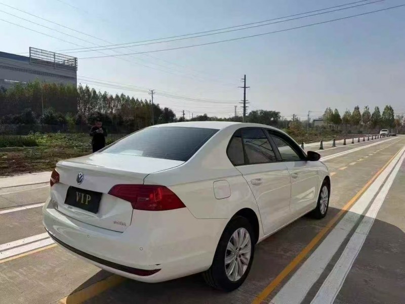 菏泽22年大众宝来7