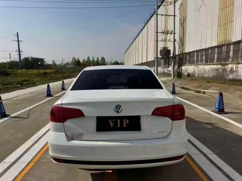 菏泽22年大众宝来9