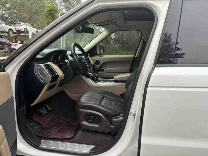 徐州16年路虎揽胜运动6