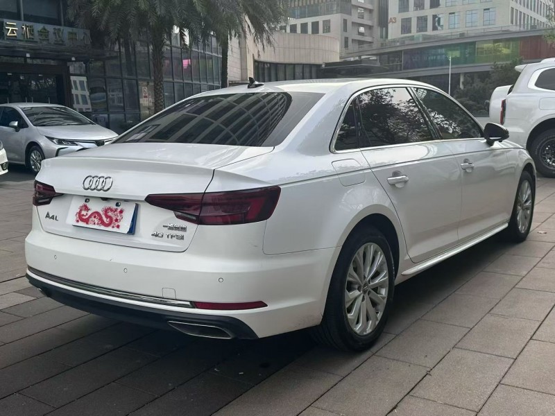 佛山19年奥迪A4L4