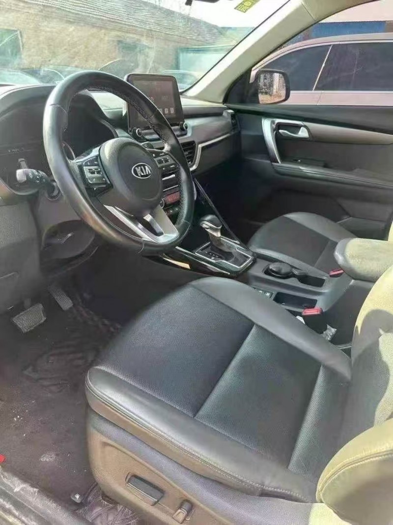 菏泽19年起亚智跑4