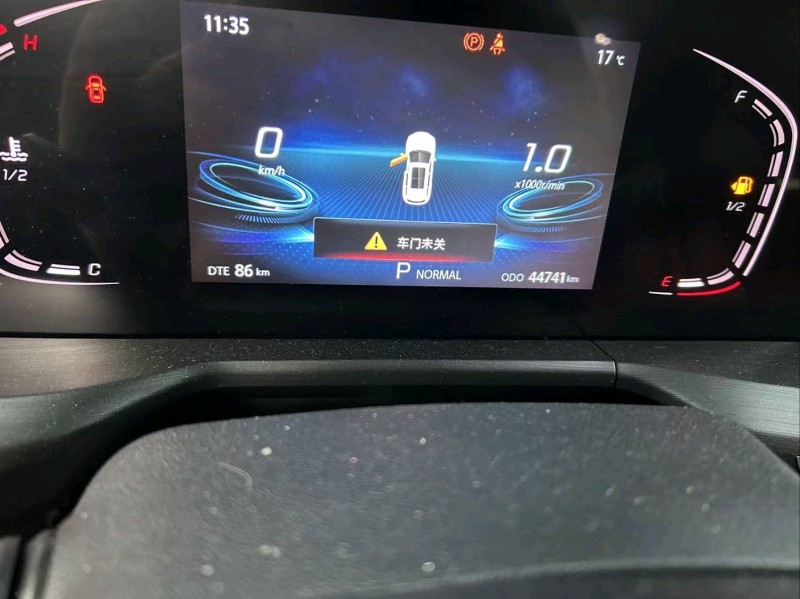 成都21年长安汽车CS754