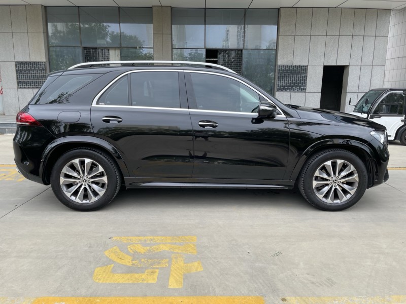 济宁22年奔驰GLE5