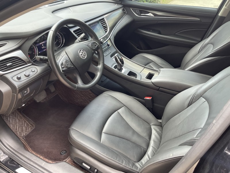 济宁23年别克君越6