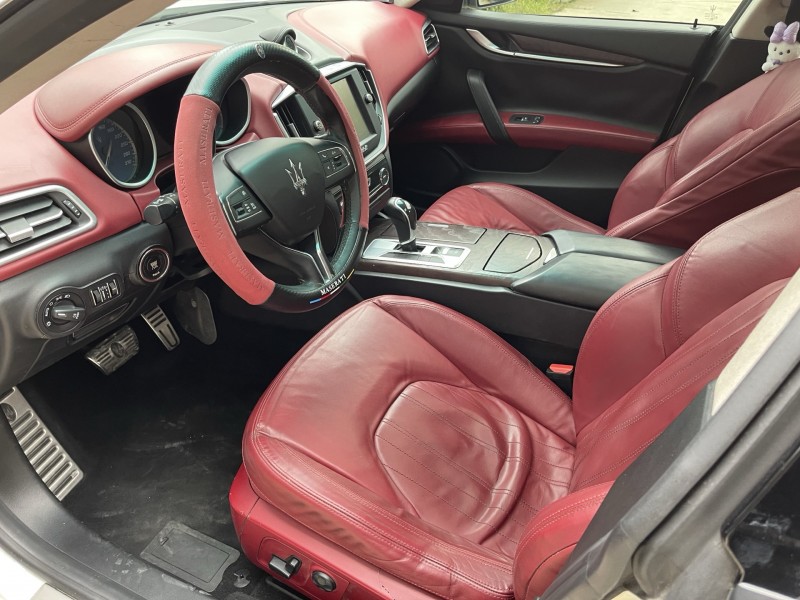 济宁14年玛莎拉蒂Ghibli5