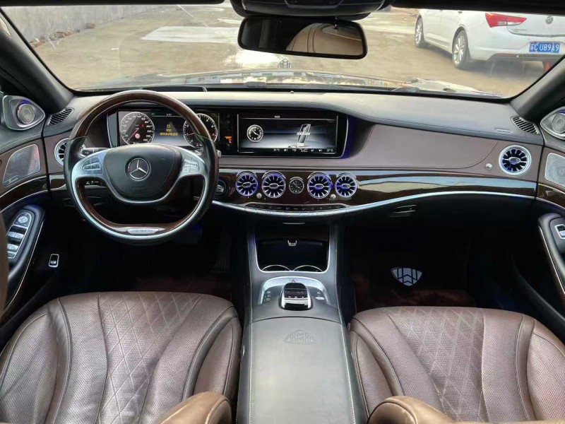 徐州16年奔驰迈巴赫S级6