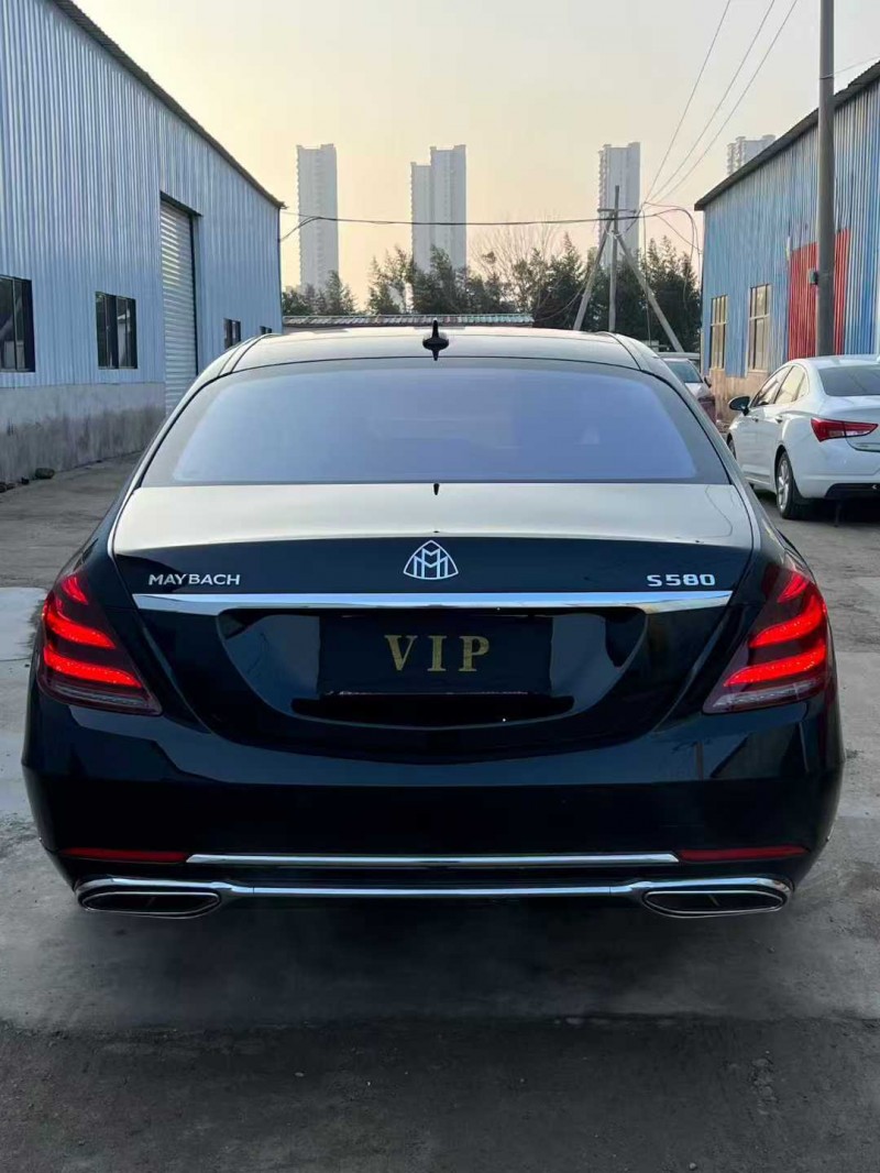 徐州16年奔驰迈巴赫S级9