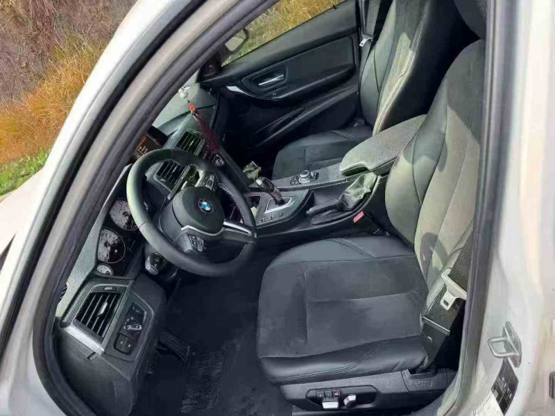 金华16年宝马3系6