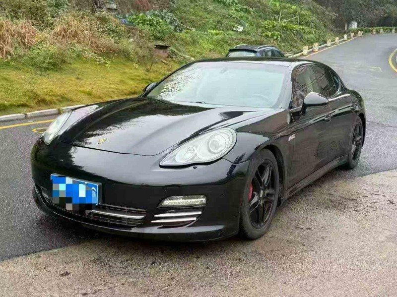 三明13年保时捷帕拉梅拉3