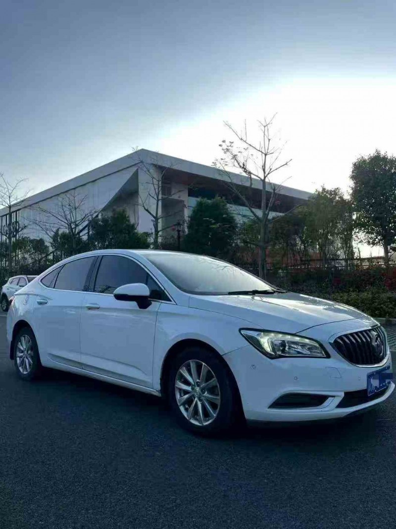 莆田15年别克威朗3