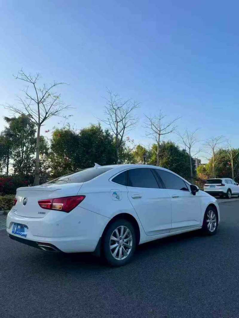 莆田15年别克威朗9