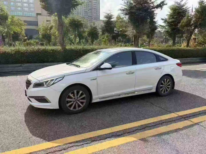 湛江16年现代索纳塔2